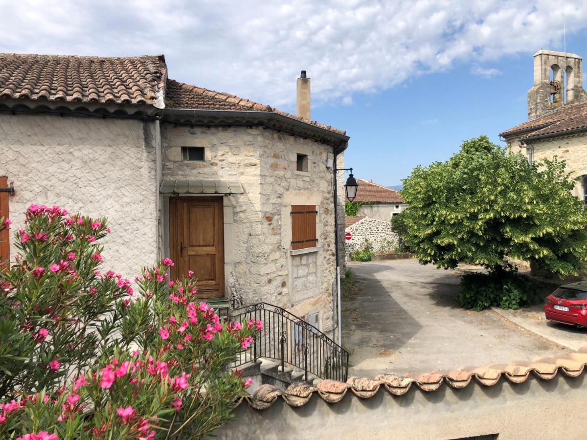 גרוספייר Gite La Serre - Maison De Village Au Calme Et Au Coeur Des Plus Beaux Sites Ardechois מראה חיצוני תמונה