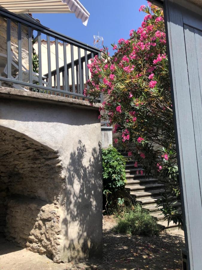 גרוספייר Gite La Serre - Maison De Village Au Calme Et Au Coeur Des Plus Beaux Sites Ardechois מראה חיצוני תמונה